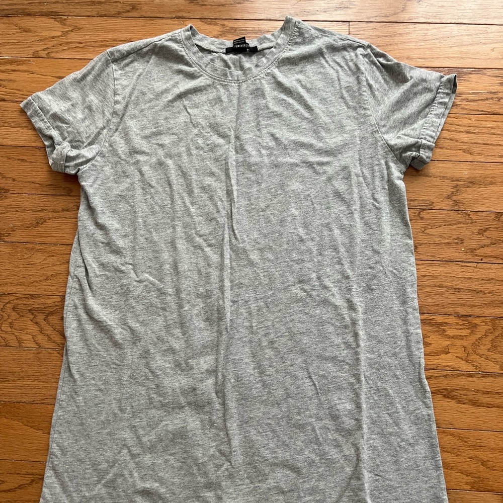 Forever 21 t shirt